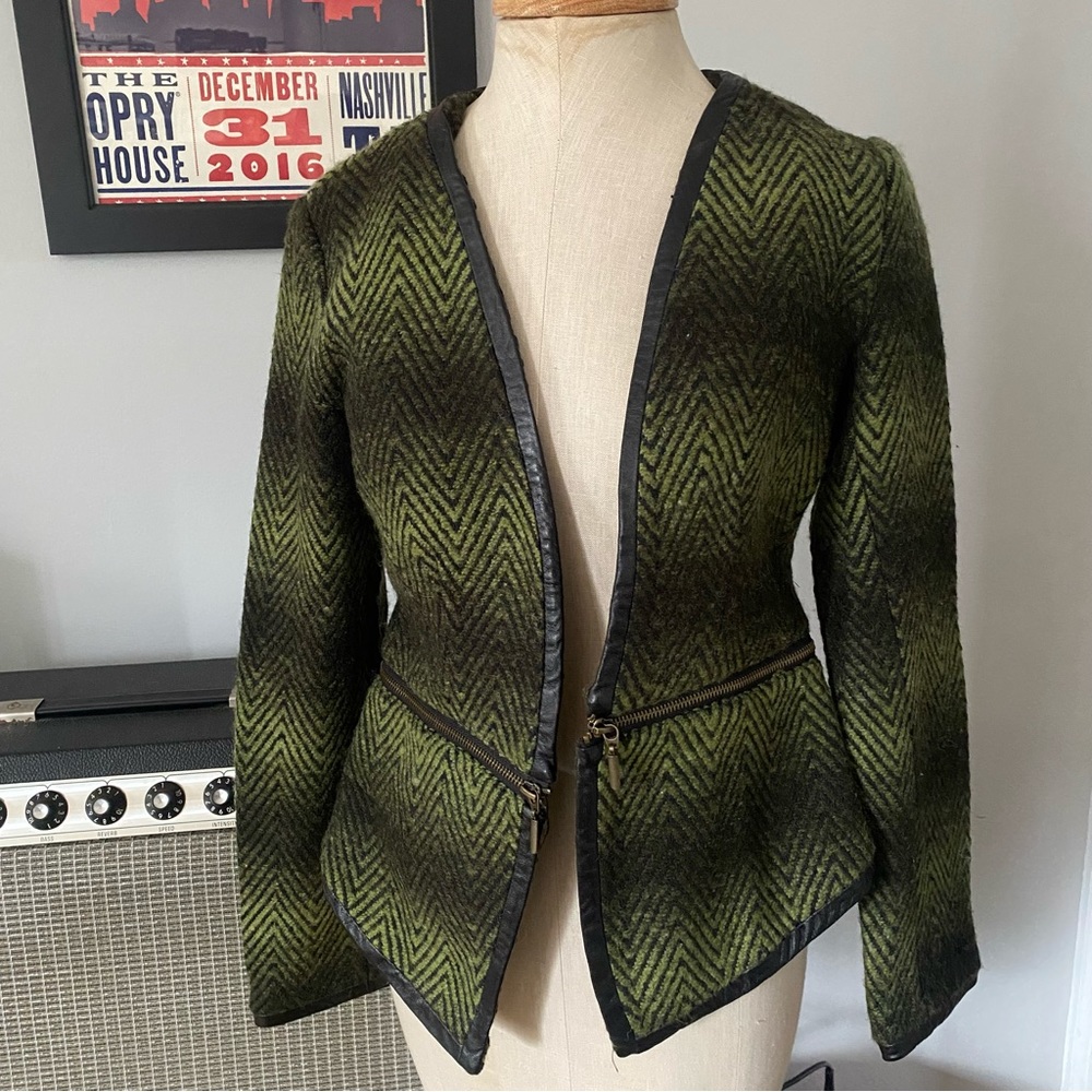NWT new Evette & K black green suit jacket trendy wool blazer zipper detail